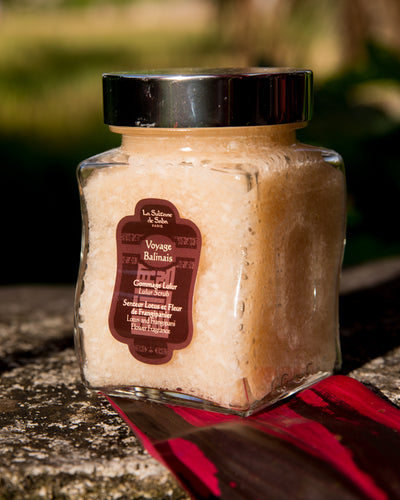 Lulur Scrub - Lotus and Frangipani Flower Fragrance
