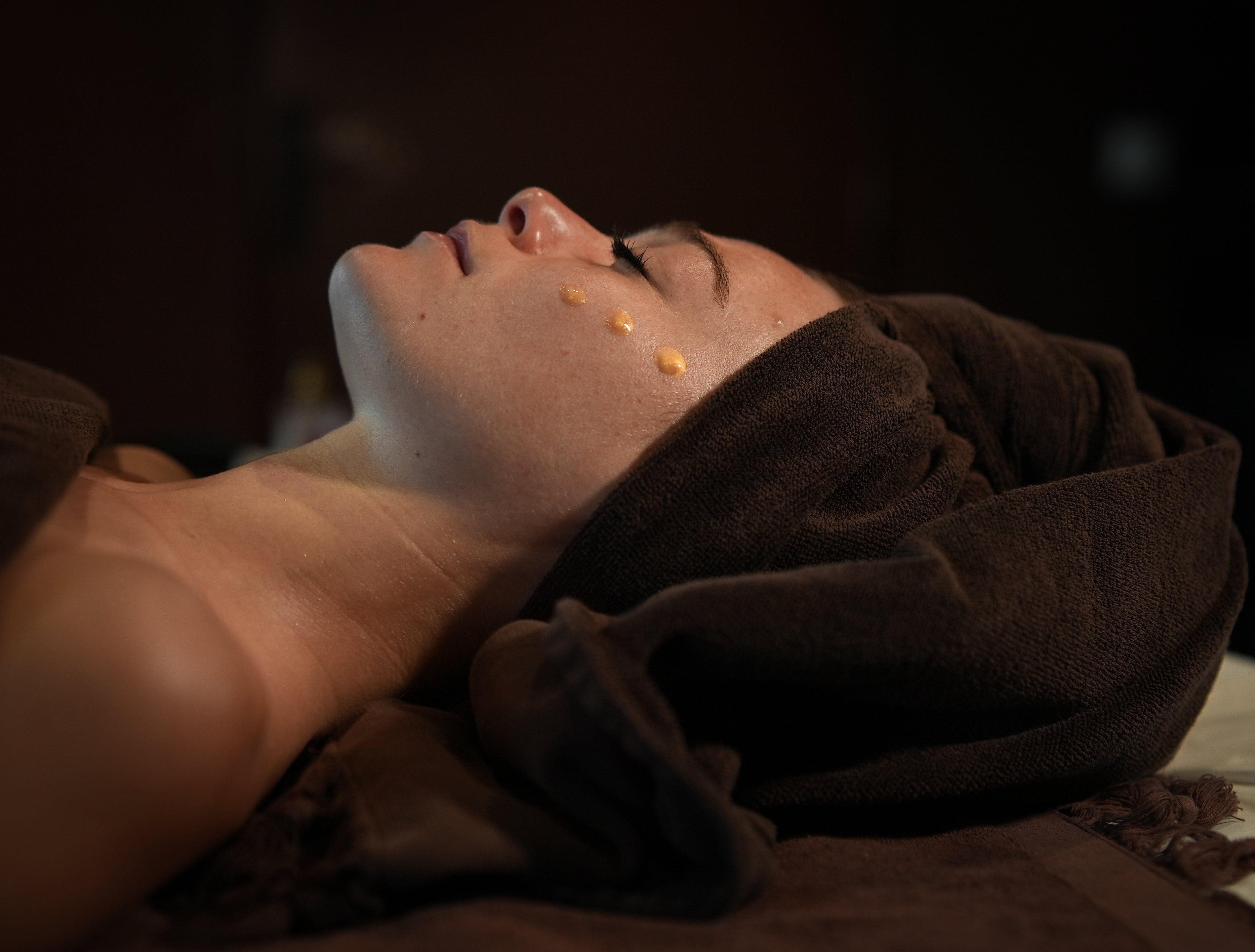 Gold Lifting Treatment