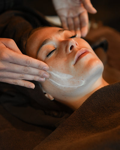 Matifying Treatment with Rice Powder & Hyaluronic Acid