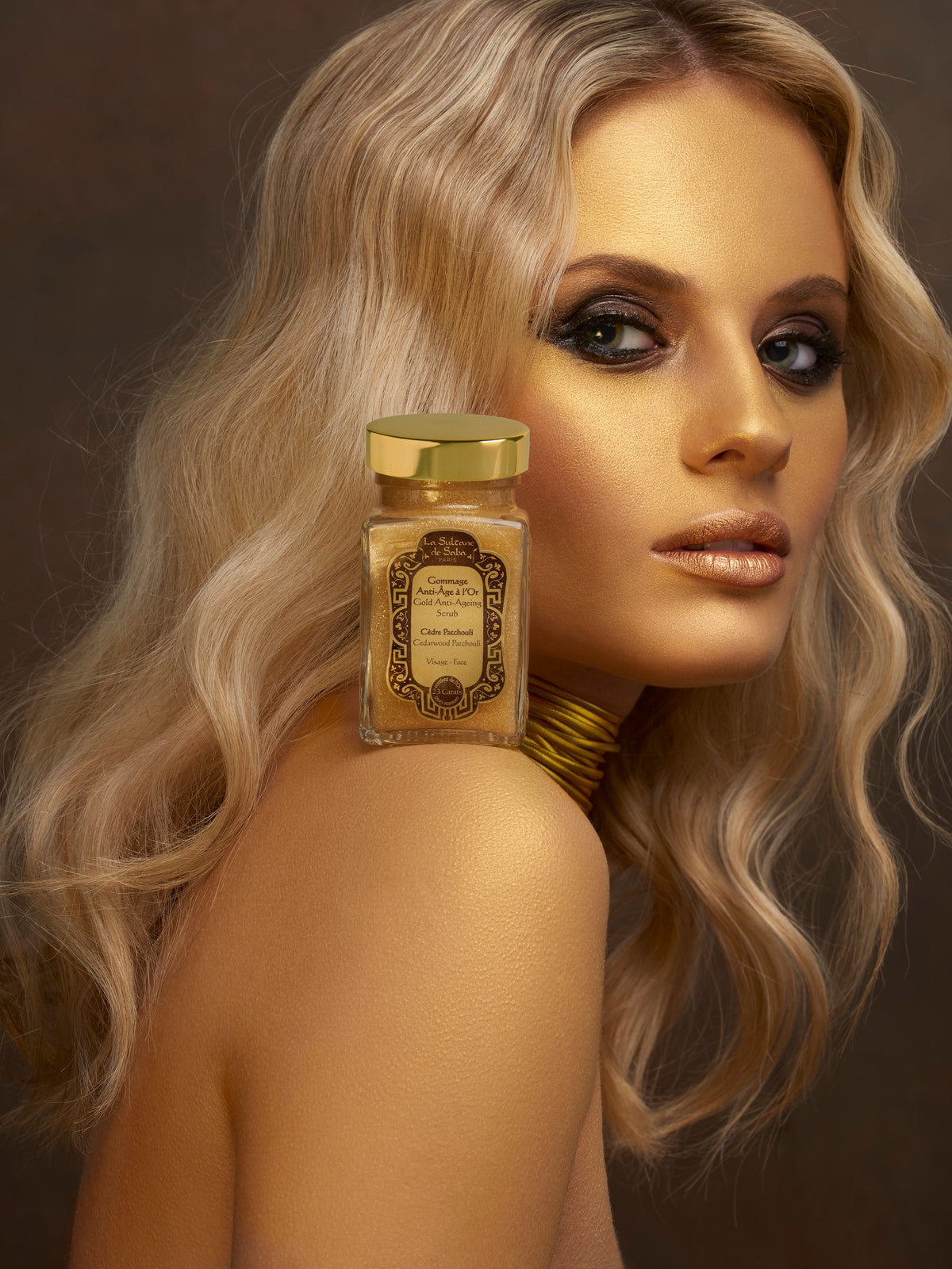 Sublime Gold Scrub - Cedarwood Patchouli Fragrance